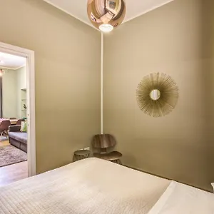 Apartment Downtown Srl - Cinque Terre Stylish, La Spezia